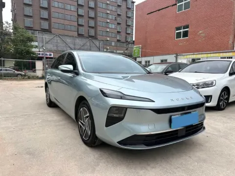 2025 Roewe D6 BEV