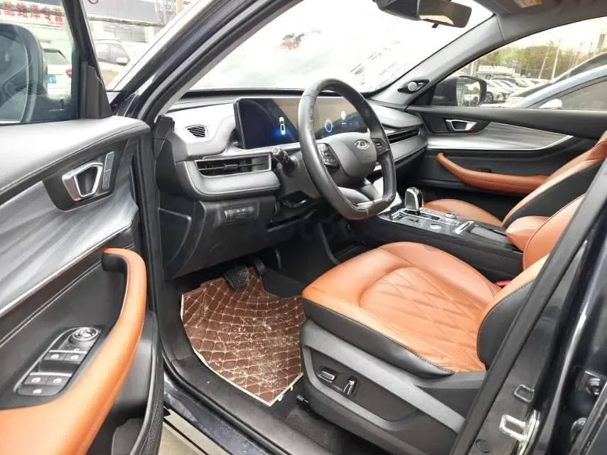 2021 Chery Tiggo 8 Plus 1.6T 197HP L4 7DCT,autocango,china used car exporter,china ev exporter,chinese used car exporter,chinese used ev exporter