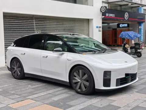 2025 Li i6 BEV,autocango,china used car exporter,china ev exporter,chinese used car exporter,chinese used ev exporter