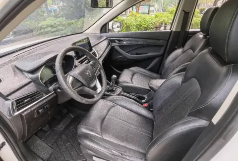 2018 BaoJun 360 1.5L 112HP L4 6MT,autocango,china used car exporter,china ev exporter,chinese used car exporter,chinese used ev exporter