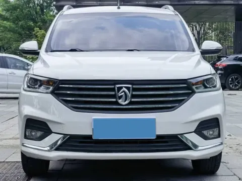 2018 BaoJun 360 1.5L 112HP L4 6MT,autocango,china used car exporter,china ev exporter,chinese used car exporter,chinese used ev exporter