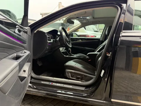 2023 Volkswagen Passat 2.0T 186HP L4 7DCT,autocango,china used car exporter,china ev exporter,chinese used car exporter,chinese used ev exporter