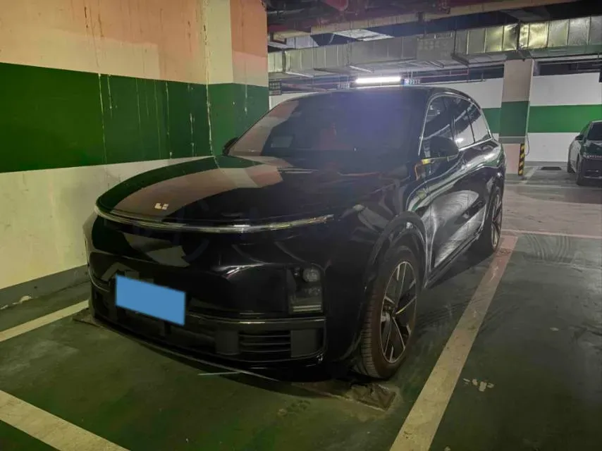 2025 Li L8 Range Extended 154HP REEV,autocango,china used car exporter,china ev exporter,chinese used car exporter,chinese used ev exporter