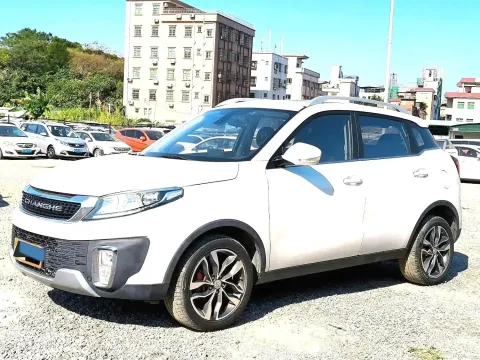 2018 BAIC CHANGHE Q35,autocango,china used car exporter,china ev exporter,chinese used car exporter,chinese used ev exporter