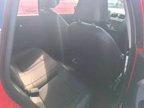 2016 Volkswagen Polo 1.4L 90HP L4 6AT