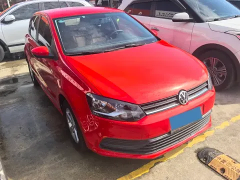 2016 Volkswagen Polo 1.4L 90HP L4 6AT