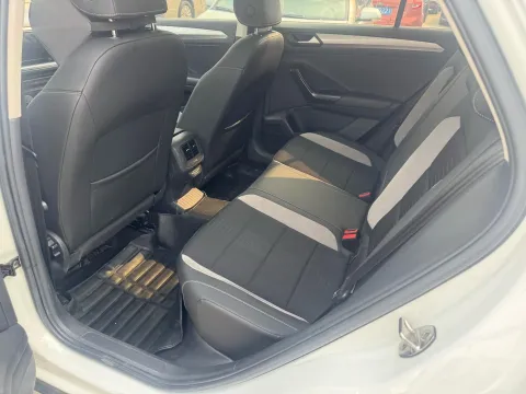 2022 Volkswagen T-Roc 1.4T 150HP L4 7DCT