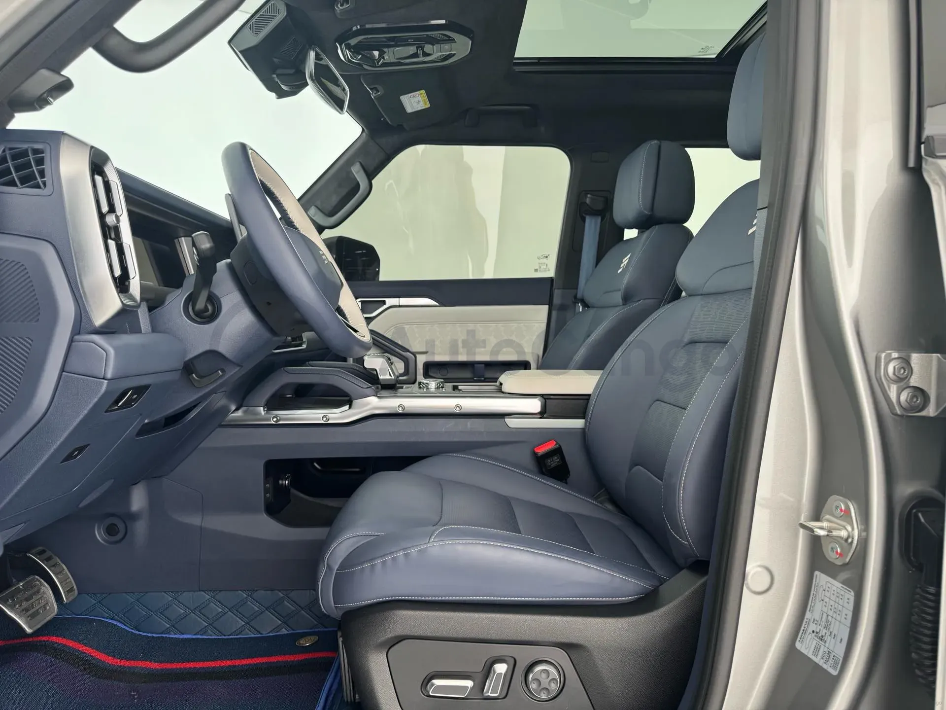 2024 Jetour ShanHai TravellerC-DM 1.5T 156HP L4 3DHT PHEV 43.24KWH,autocango,china used car exporter,china ev exporter,chinese used car exporter,chinese used ev exporter