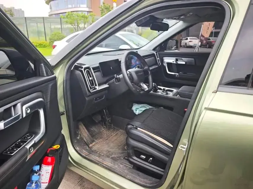 2023 Chery Exploration 06 1.6T 197HP L4 7DCT,autocango,china used car exporter,china ev exporter,chinese used car exporter,chinese used ev exporter