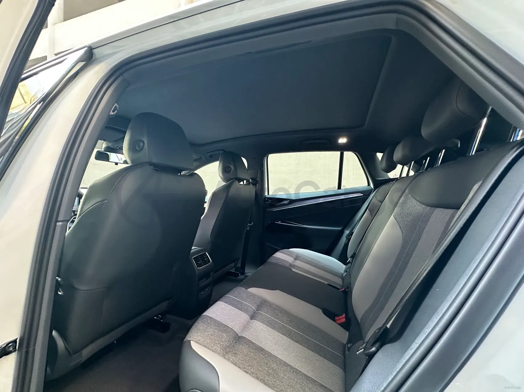 2026 Volkswagen ID.4 Crozz BEV,autocango,china used car exporter,china ev exporter,chinese used car exporter,chinese used ev exporter