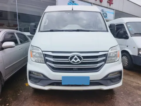 2018 MAXUS XinTu V80 2.5T 136HP L4 6MT