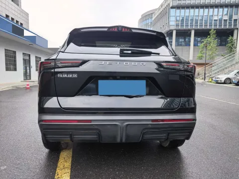2022 Jetour DASHING 1.6T 197HP L4 7DCT