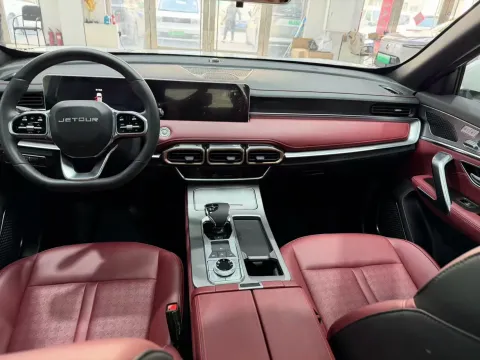 2025 Jetour X70 Plus 1.5T 156HP L4 6DCT