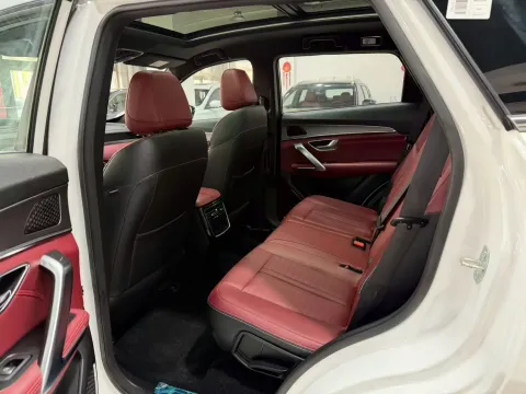 2025 Jetour X70 Plus 1.5T 156HP L4 6DCT