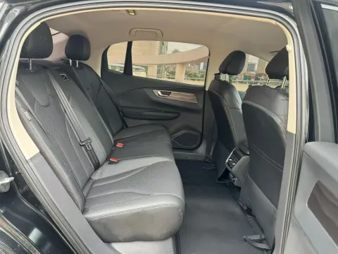 2022 HongQi E-QM5 BEV 54KWH