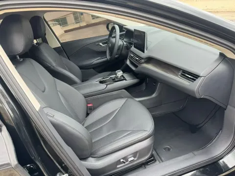 2022 HongQi E-QM5 BEV 54KWH