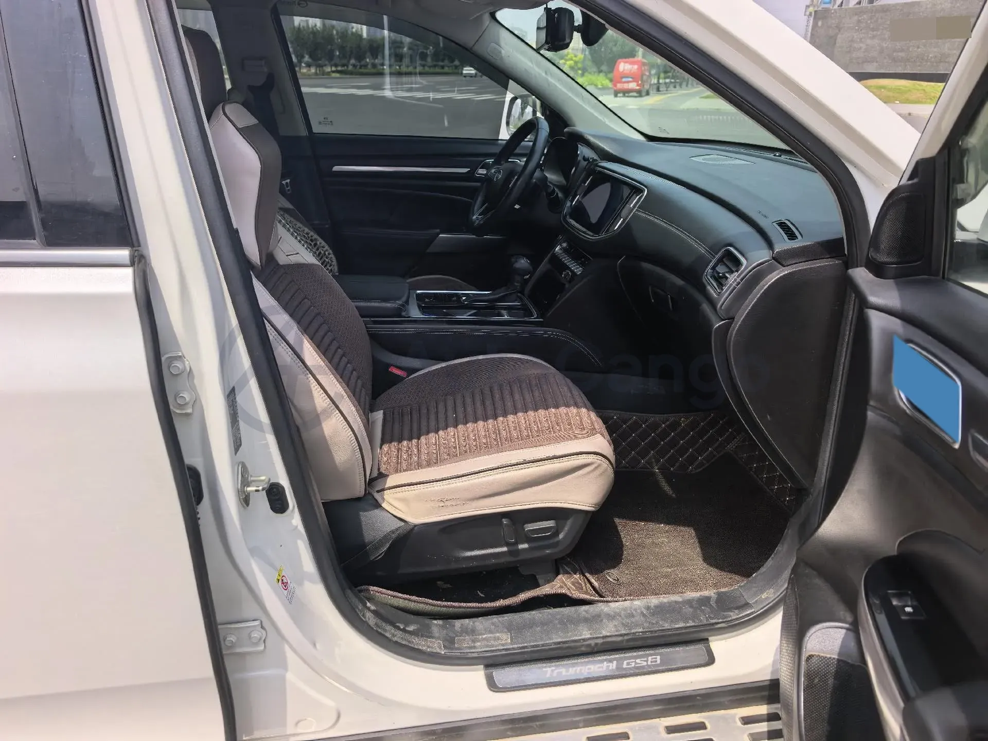 2020 GAC Trumpchi GS8 2.0T 252HP L4 6AT,autocango,china used car exporter,china ev exporter,chinese used car exporter,chinese used ev exporter