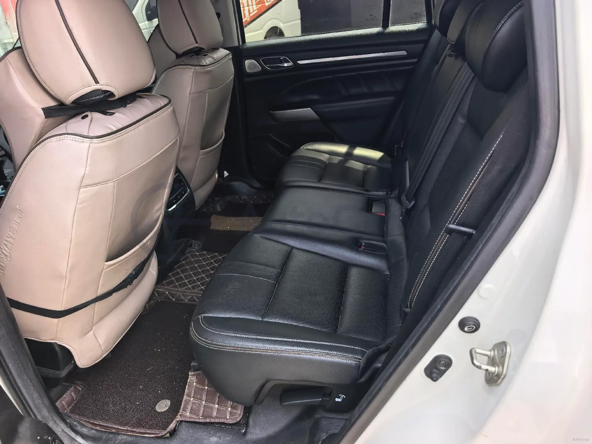 2020 GAC Trumpchi GS8 2.0T 252HP L4 6AT,autocango,china used car exporter,china ev exporter,chinese used car exporter,chinese used ev exporter