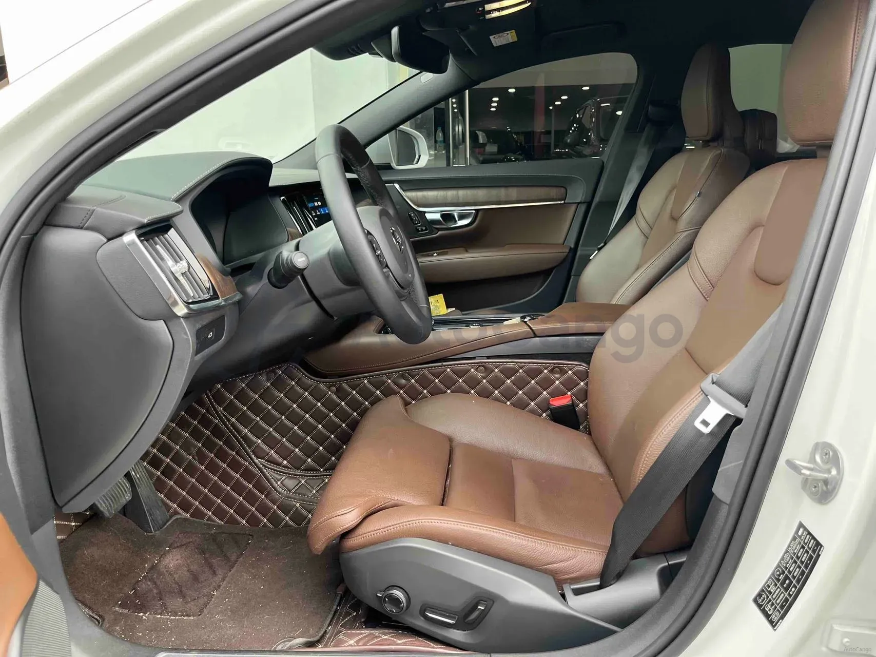 2024 Volvo S90 2.0T 250HP L4 8AT,autocango,china used car exporter,china ev exporter,chinese used car exporter,chinese used ev exporter
