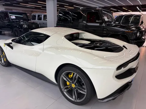 2021 Ferrari 296 3.0T 663HP V6 8DCT PHEV 7.45KWH