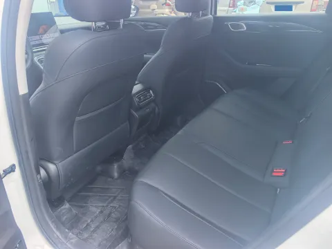 2026 Geely Emgrand 1.5L 120HP L4 CVT