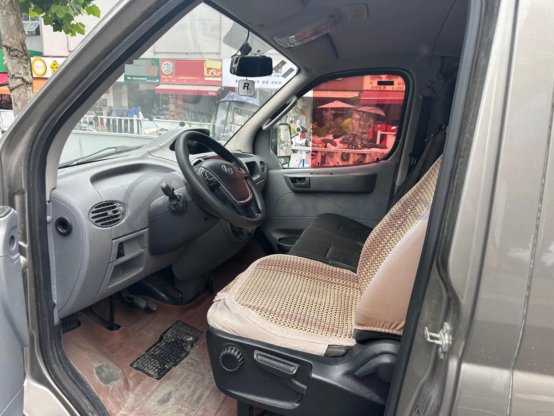 2018 MAXUS XinTu V80 2.5T 136HP L4 6MT,autocango,china used car exporter,china ev exporter,chinese used car exporter,chinese used ev exporter