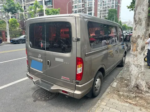 2018 MAXUS XinTu V80 2.5T 136HP L4 6MT