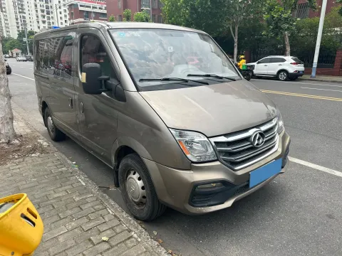 2018 MAXUS XinTu V80 2.5T 136HP L4 6MT