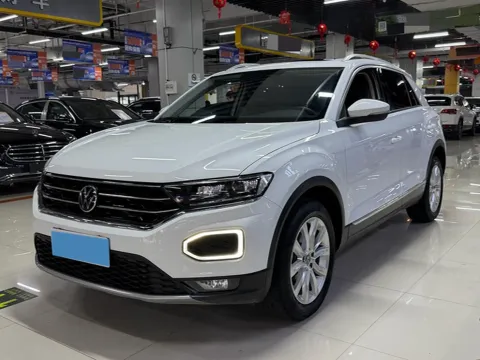 2022 VOLKSWAGEN T-ROC,autocango,china used car exporter,china ev exporter,chinese used car exporter,chinese used ev exporter