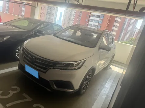 2020 ROEWE RX3,autocango,china used car exporter,china ev exporter,chinese used car exporter,chinese used ev exporter