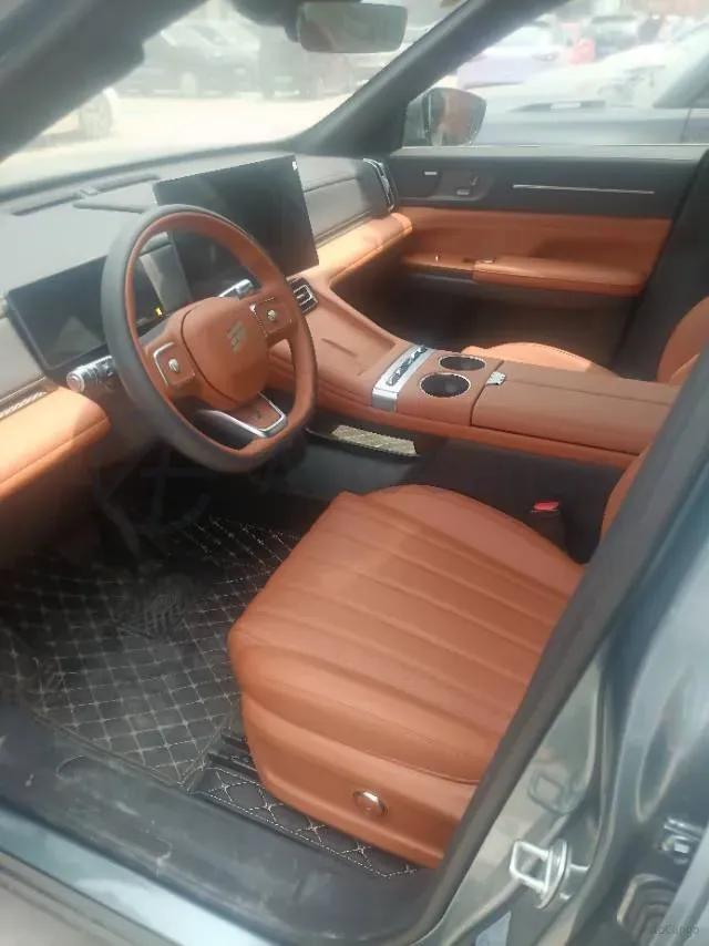 2025 Jetour X70 Plus 1.5T 156HP L4 CVT,autocango,china used car exporter,china ev exporter,chinese used car exporter,chinese used ev exporter