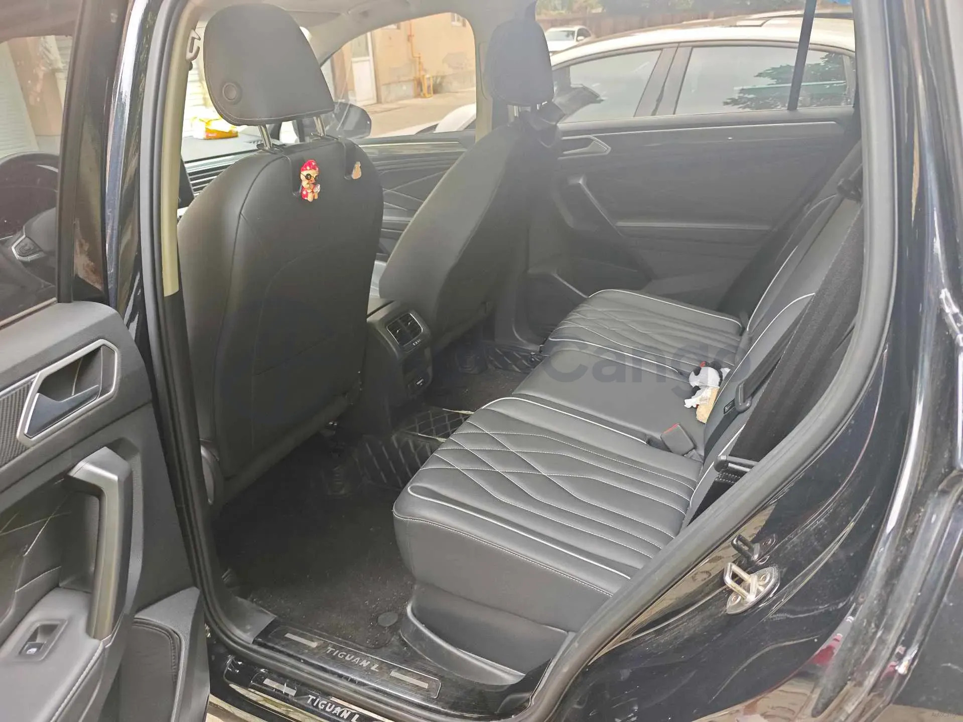 2024 Volkswagen Tiguan L 2.0T 186HP L4 7DCT,autocango,china used car exporter,china ev exporter,chinese used car exporter,chinese used ev exporter