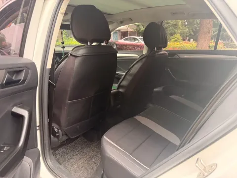 2020 Volkswagen T-Roc 1.4T 131HP L4 7DCT