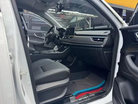 2025 Chery Tiggo 8 1.5T 156HP L4 6DCT