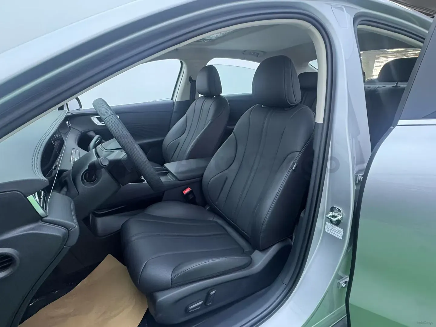 2025 Roewe D7 1.5L 112HP L4 1DHT PHEV 19.7KWH,autocango,china used car exporter,china ev exporter,chinese used car exporter,chinese used ev exporter