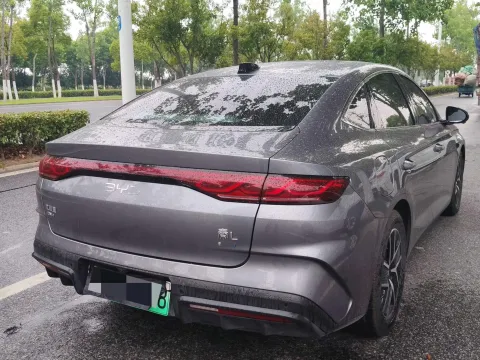 2025 BYD QinL 1.5L 101HP L4 E-CVT PHEV 10.08KWH