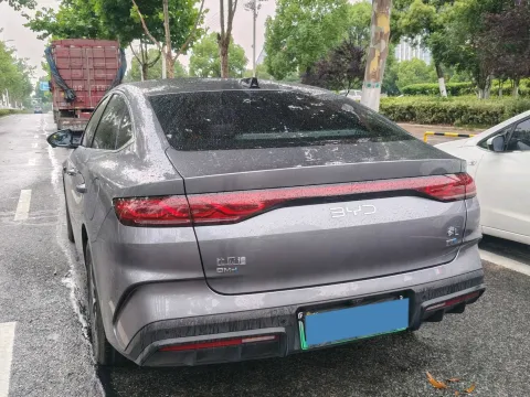 2025 BYD QinL 1.5L 101HP L4 E-CVT PHEV 10.08KWH