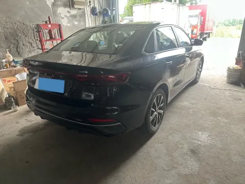 2022 Geely Emgrand 1.5L 114HP L4 CVT
