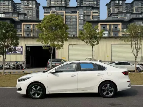 2019 Kia K3 1.5L 115HP L4 CVT