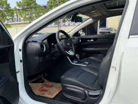 2019 Kia K3 1.5L 115HP L4 CVT