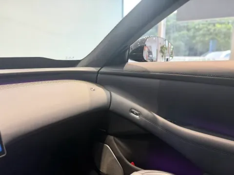 2025 MI YU7 BEV 101.7KWH