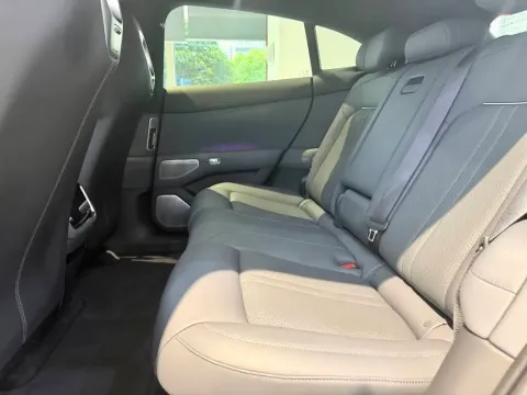 2025 MI YU7 BEV 101.7KWH