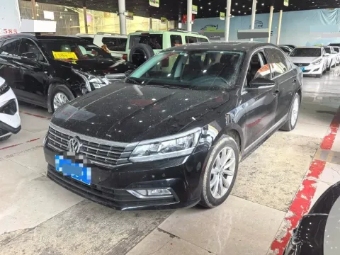 2017 VOLKSWAGEN PASSAT,autocango,china used car exporter,china ev exporter,chinese used car exporter,chinese used ev exporter