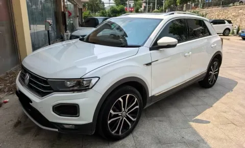 2020 VOLKSWAGEN T-ROC,autocango,china used car exporter,china ev exporter,chinese used car exporter,chinese used ev exporter
