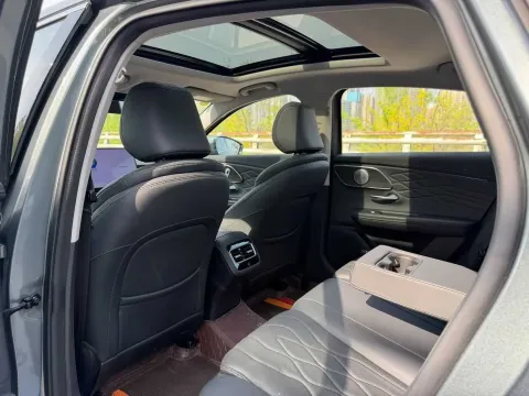 2025 Chery Arrizo 8 Pro 1.6T 197HP L4 7DCT