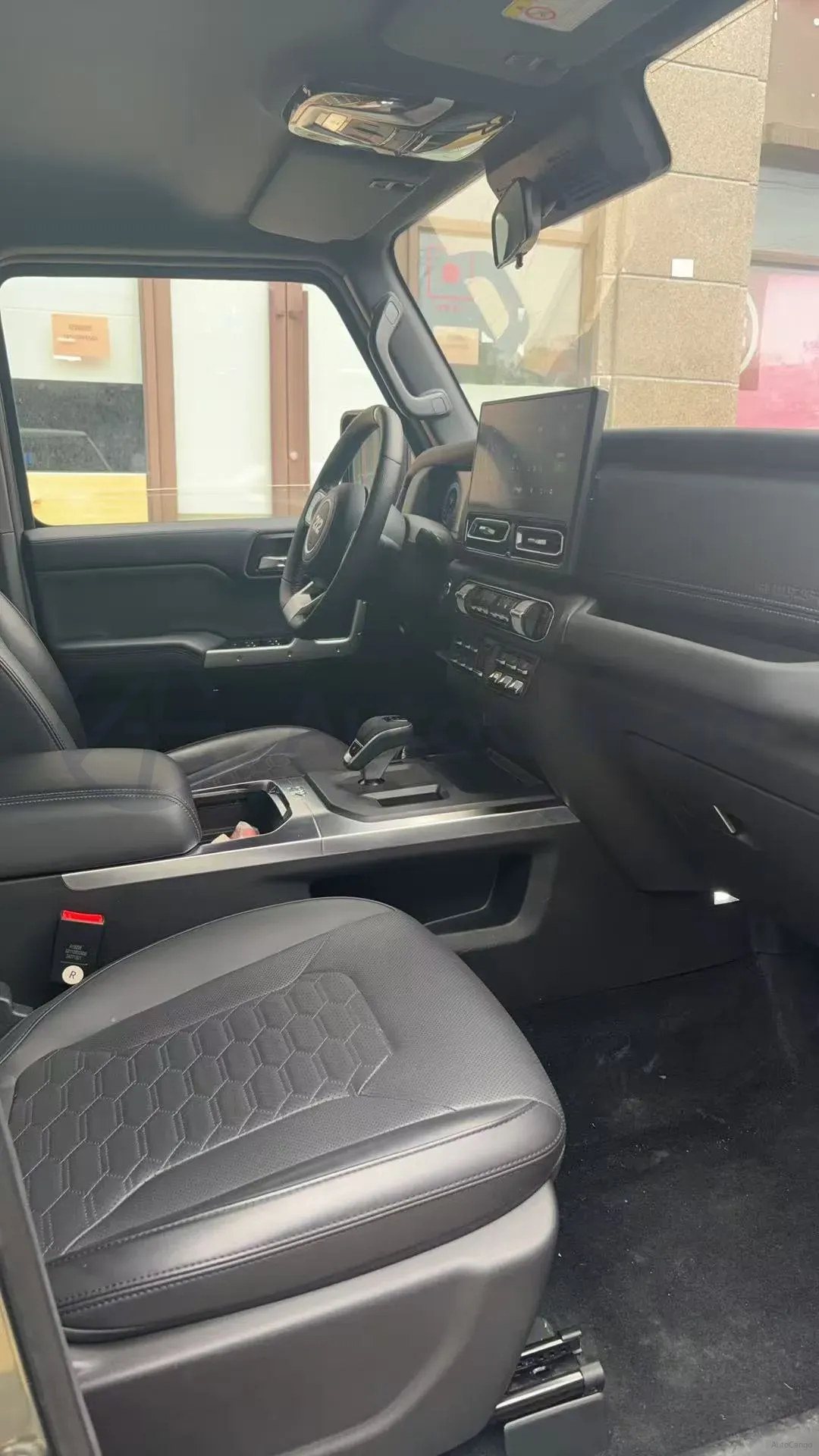 2024 212 212 T01 2.0T 252HP L4 8AT,autocango,china used car exporter,china ev exporter,chinese used car exporter,chinese used ev exporter