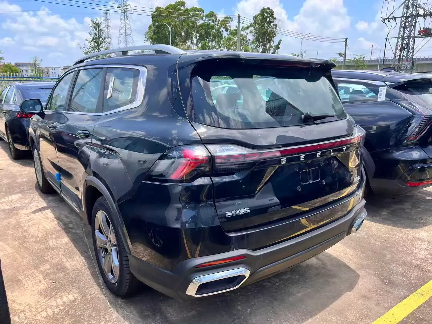 2026 Geely Okavango L 1.5T 181HP L4 7DCT,autocango,china used car exporter,china ev exporter,chinese used car exporter,chinese used ev exporter