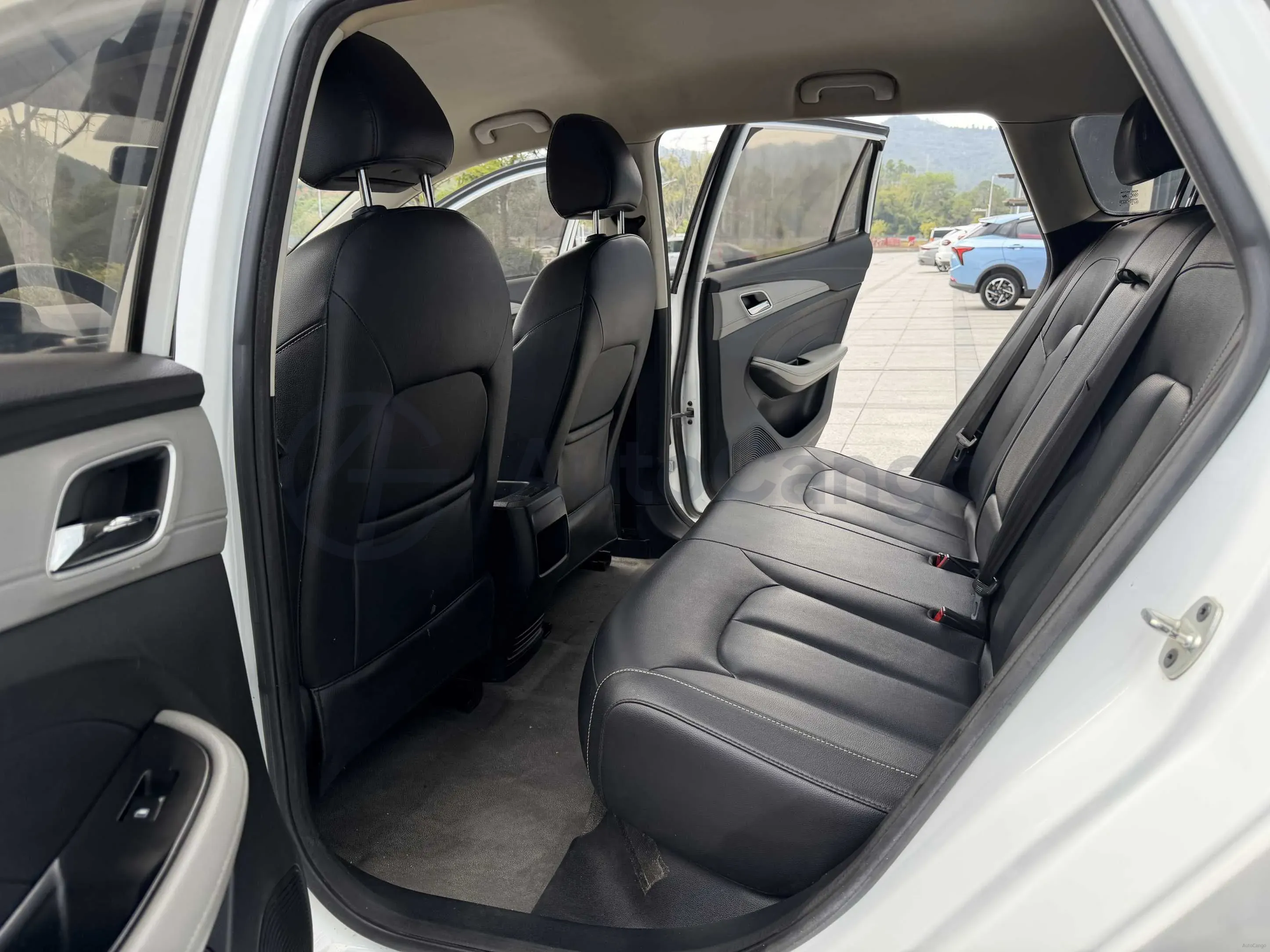 2019 Roewe Ei5 BEV 52.5KWH,autocango,china used car exporter,china ev exporter,chinese used car exporter,chinese used ev exporter