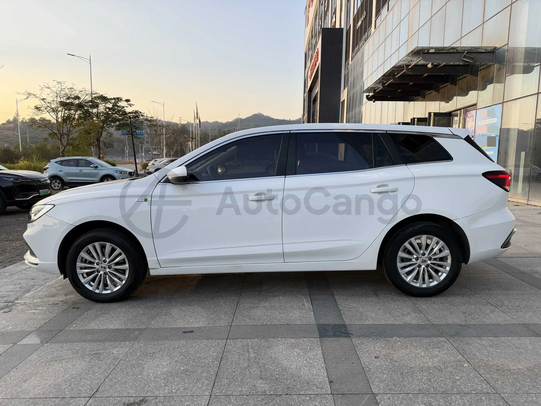2019 Roewe Ei5 BEV 52.5KWH,autocango,china used car exporter,china ev exporter,chinese used car exporter,chinese used ev exporter