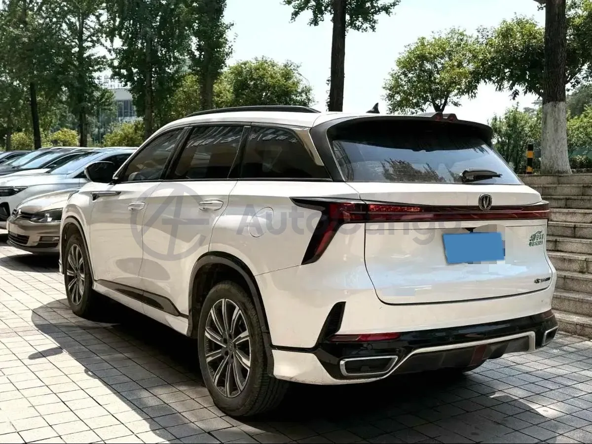 2023 ChangAn CS75 Plus 1.5T 188HP L4 8AT,autocango,china used car exporter,china ev exporter,chinese used car exporter,chinese used ev exporter